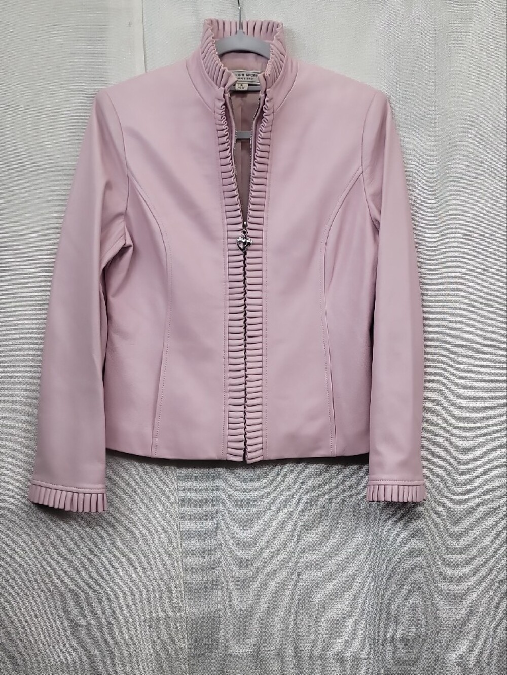 St John Sport Butter Soft Light Pink Pleated Trim Leather Jacket Size P/Small